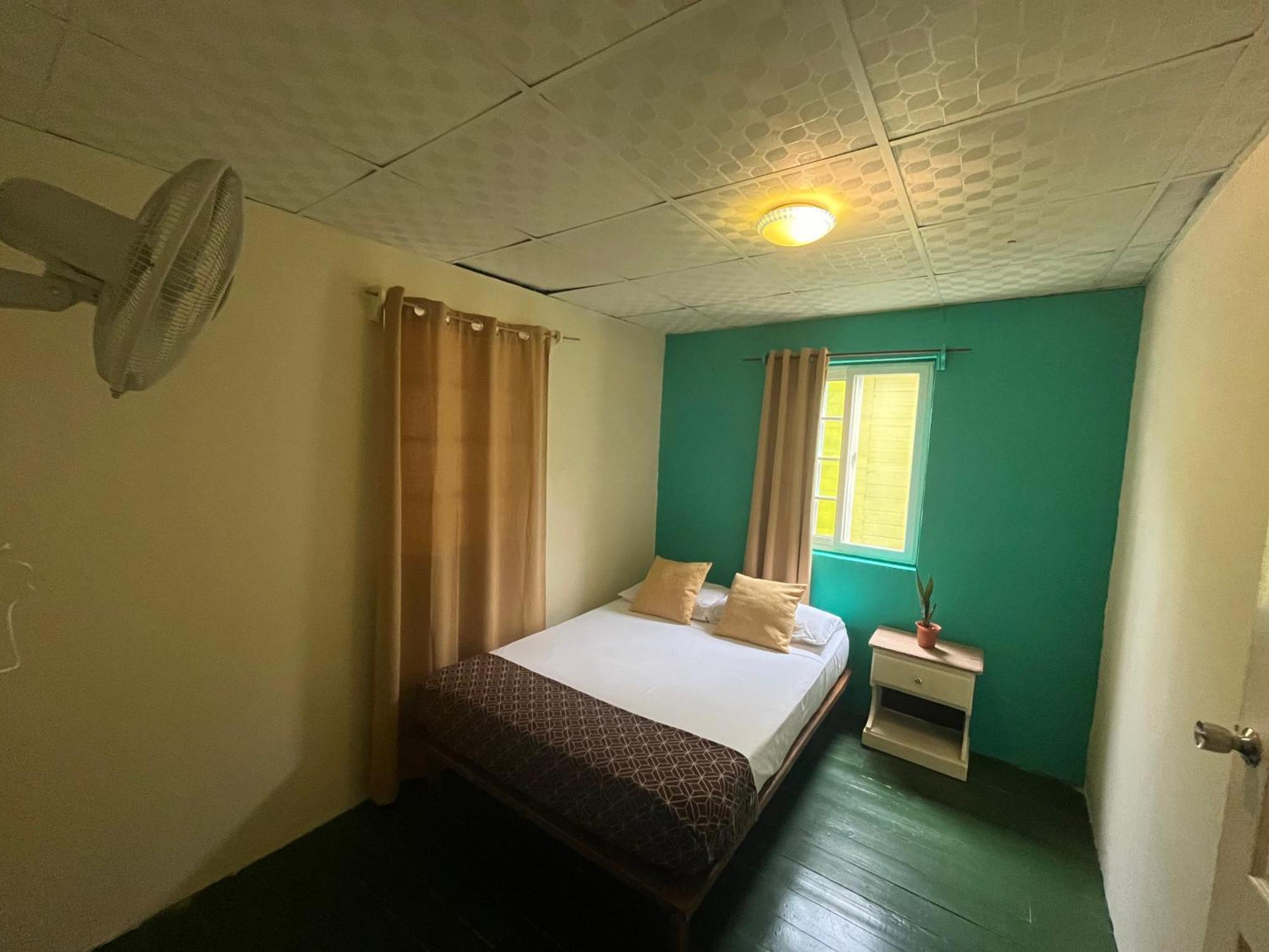 Hostal Cay Bastimentos Εξωτερικό φωτογραφία
