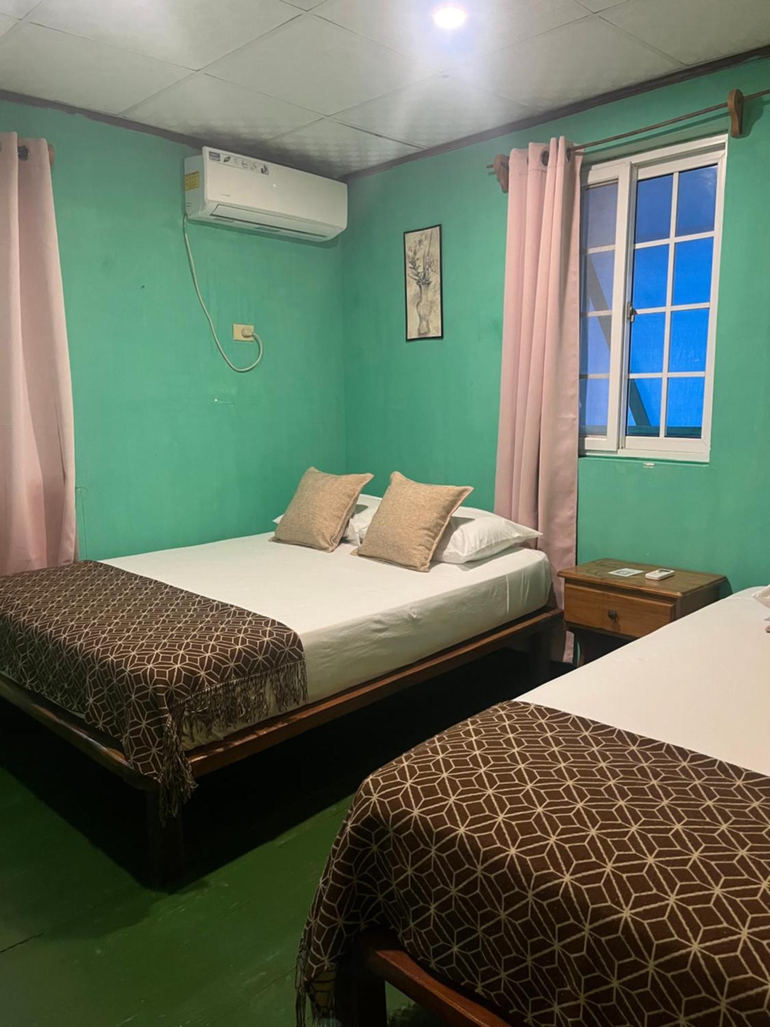 Hostal Cay Bastimentos Εξωτερικό φωτογραφία
